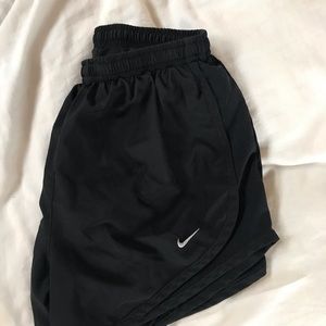 Black nike shorts size XS